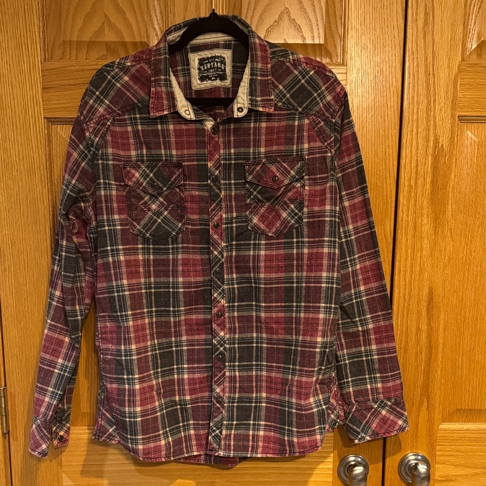 BKE Vintage Red and Black Plaid Casual Button Down Shirt